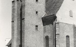 Retro Środa (10) fotografia dawnej synagogi żydowskiej 1976
