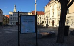 Wystawa fotografii ,,Portret pokoleniowy" autorstwa Kamili Celary  (4)