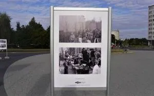 Wystawa plenerowa fotografii Bogdana Kuczmańskiego  ,,Smaki dzieciństwa” - ,,Mleko” i ,,Wrotkarze". (2)