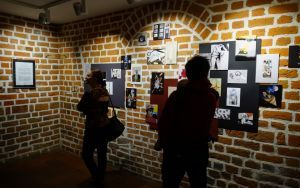 "LAURKI" - wernisaż wystawy prac Małgorzaty Grączewskiej w Galerii Brama Wrocławska (4)