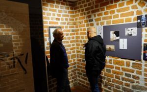 "LAURKI" - wernisaż wystawy prac Małgorzaty Grączewskiej w Galerii Brama Wrocławska (7)