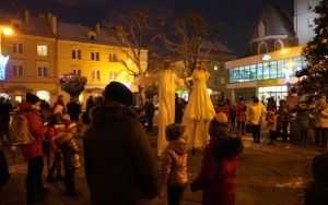 Mikołajkowe atrakcje na rynku (2)
