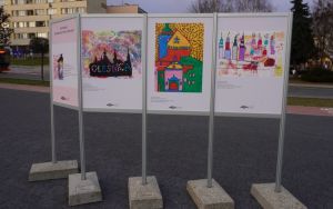 Wystawa plenerowa ,,OLEŚNICA W STYLU POP-ART" (6)