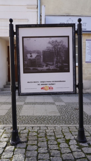 Wystawa plenerowa fotografii Pawła Szczegodzińskiego "Oblicza Miasta" (12)