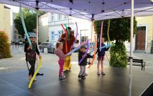 Spektakl "Podróże dookoła świata" Teatru Łata (7)