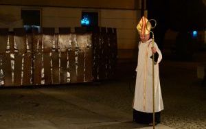 Spektakl "Zapomniana historia" Teatru Ewolucji Cienia (2)