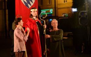 Spektakl "Zapomniana historia" Teatru Ewolucji Cienia (3)