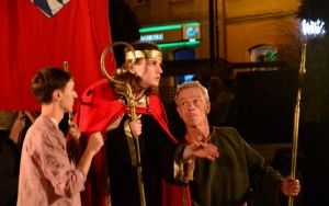 Spektakl "Zapomniana historia" Teatru Ewolucji Cienia (4)