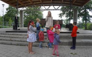 XIII Międzynarodowy Festiwal Wędrownych Teatrów Lalkowych SKWEREK - dzień 4 spektakl (3)