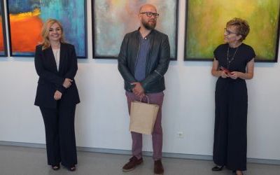 Wernisaż wystawy Bartosza Rycharda "Nie bój się koloru" (1)