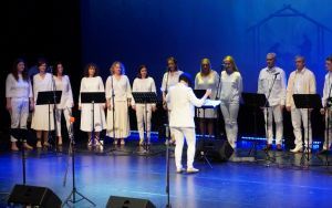Koncert kolęd ŚPIEWAJMY I GRAJMY MU - Chór Iunctus (1)
