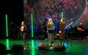 Koncert z cyklu "Oleśniczanie dla oleśniczan" z okazji 768. Urodzin Oleśnicy - Oliwia Jaroszewicz i przyjaciele (5)