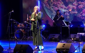 Koncert z cyklu "Oleśniczanie dla oleśniczan" z okazji 768. Urodzin Oleśnicy - Oliwia Jaroszewicz i przyjaciele (5)