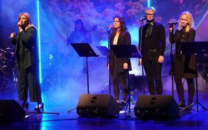 Koncert z cyklu "Oleśniczanie dla oleśniczan" z okazji 768. Urodzin Oleśnicy - Oliwia Jaroszewicz i przyjaciele (5)