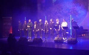 Koncert z cyklu "Oleśniczanie dla oleśniczan" z okazji 768. Urodzin Oleśnicy - Oliwia Jaroszewicz i przyjaciele (7)