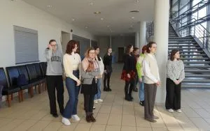 "dw&oacute;jkART czyli o sztuce u Twardowskiego" - wystawa prac uczni&oacute;w II LO w Oleśnicy (4)