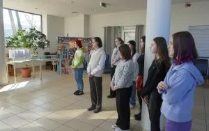 "dw&oacute;jkART czyli o sztuce u Twardowskiego" - wystawa prac uczni&oacute;w II LO w Oleśnicy (6)