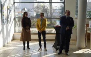 "dw&oacute;jkART czyli o sztuce u Twardowskiego" - wystawa prac uczni&oacute;w II LO w Oleśnicy (1)
