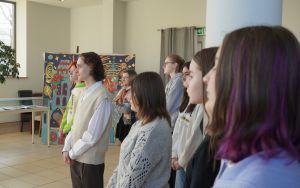 "dwójkART czyli o sztuce u Twardowskiego" - wystawa prac uczniów II LO w Oleśnicy (2)