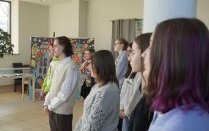 "dw&oacute;jkART czyli o sztuce u Twardowskiego" - wystawa prac uczni&oacute;w II LO w Oleśnicy (2)
