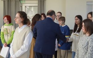 "dwójkART czyli o sztuce u Twardowskiego" - wystawa prac uczniów II LO w Oleśnicy (7)
