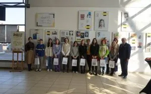 "dw&oacute;jkART czyli o sztuce u Twardowskiego" - wystawa prac uczni&oacute;w II LO w Oleśnicy (3)