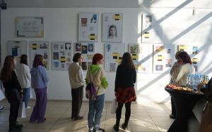 "dwójkART czyli o sztuce u Twardowskiego" - wystawa prac uczniów II LO w Oleśnicy (6)