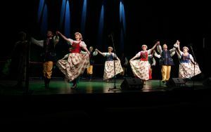 Występ Zespołu Pieśni i Tańca JUBILAT ze Świdnickiego Ośrodka Kultury (5)