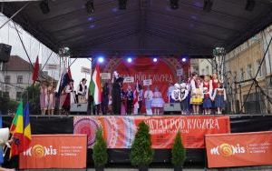 Świat pod Kyczerą - XXVI MIĘDZYNARODOWY FESTIWAL FOLKLORYSTYCZNY (5)