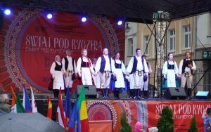 Świat pod Kyczerą - XXVI MIĘDZYNARODOWY FESTIWAL FOLKLORYSTYCZNY (2)