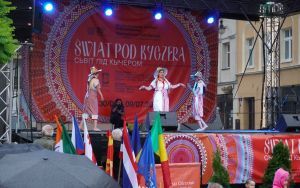 Świat pod Kyczerą - XXVI MIĘDZYNARODOWY FESTIWAL FOLKLORYSTYCZNY (3)