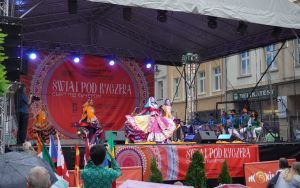 Świat pod Kyczerą - XXVI MIĘDZYNARODOWY FESTIWAL FOLKLORYSTYCZNY (4)