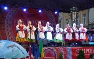 Świat pod Kyczerą - XXVI MIĘDZYNARODOWY FESTIWAL FOLKLORYSTYCZNY (6)