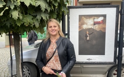 Wernisaż wystawy fotografii ,,Racjonalnie nieoczywiste" autorstwa Kamili Celary  (4)