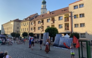 XXVI Dni Europy - spektakl plenerowy „Dobrze, Lepiej, Katastrofa” - Teatr Ewolucji Cienia (1)