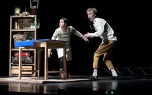 Jasełka lalkowe w wykonaniu Teatru Lalka w Trasie „Poszli - znaleźli, czyli Radość Wielka” (1)