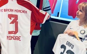 Wernisaż wystawy "Koszulki piłkarskie" z kolekcji Łukasza Bieniasza (7)