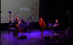 Koncert Osiecka Jazzowo w wykonaniu Natalii Lubrano z zespołem (6)
