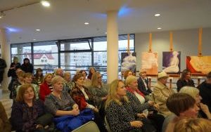 Wernisaż wystawy Jarosława Kiełbasiewicza ,,Pejzaż cielesny" połączony z panelem dyskusyjnym ,,Kobiecość" - prowadzenie Katarzyna Jurzyk i Dorota Czerska  (2)