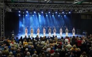 GRUZIŃSKI PAŃSTWOWY BALET APHKHAZETI Z CHÓREM I ORKIESTRĄ NA ŻYWO (8)