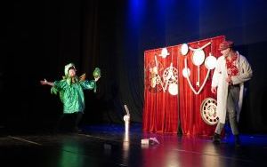 Teatrzyk dla dzieci ,,Maszyna czasu" (3)
