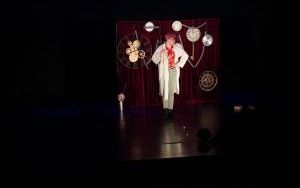 Teatrzyk dla dzieci ,,Maszyna czasu" (2)