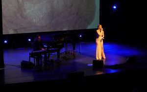 Koncert Noworoczny w wykonaniu Magdy Steczkowskiej (5)