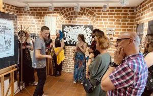 Wernisaż wystawy "Życie jako niewyjaśnialna zagadka" w Galerii Brama Wrocławska (1)