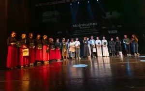 Monumentum (13)