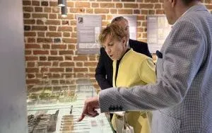 Wernisaż wystawy &bdquo;Historia Dentystyki w pigułce&rdquo; (18)