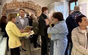 Wernisaż wystawy &bdquo;Historia Dentystyki w pigułce&rdquo; (3)