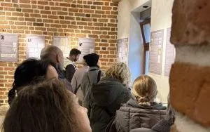Wernisaż wystawy &bdquo;Historia Dentystyki w pigułce&rdquo; (1)