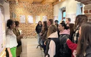Wernisaż wystawy &bdquo;Historia Dentystyki w pigułce&rdquo; (6)